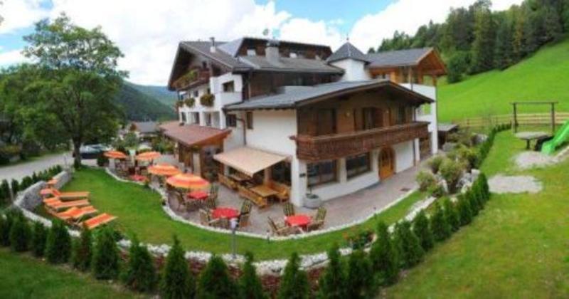 Hotel Monte Paraccia San Vigilio Di Marebbe Eksteriør bilde